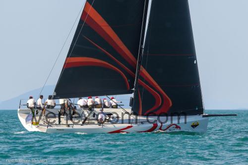 Phoenix 44 Tekniset tiedot ja arvostelut